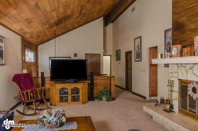 2761 Pelican Anchorage AK-small-006-Livi