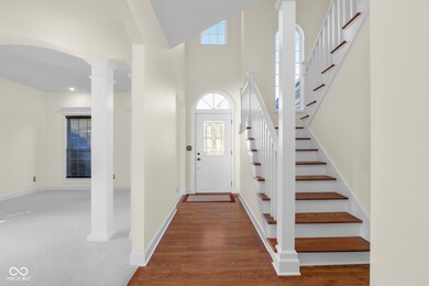 7845 W Hillside Dr, Columbus, IN 47201 - photo 2