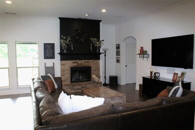 140 Creekwood Ranch Rd, Azle, TX 76020 - photo 5