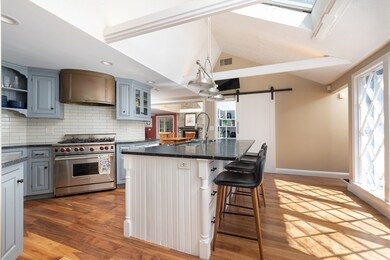 97 Ash St, Weston, MA 02493 - photo 6