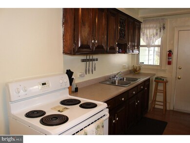 2983 Tuckahoe Rd, Camden, NJ 08104 - photo 6