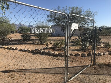 Fully fenced