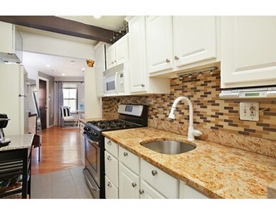 21 Moon St unit 8, Boston, MA 02113 - photo 4