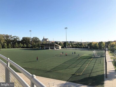 13338 Arrowbrook Centre Dr, Herndon, VA 20171 - photo 5