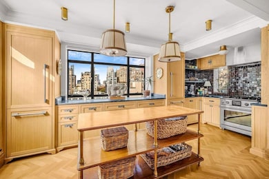 44 E 67th St unit 11D, New York, NY 10065 - photo 2