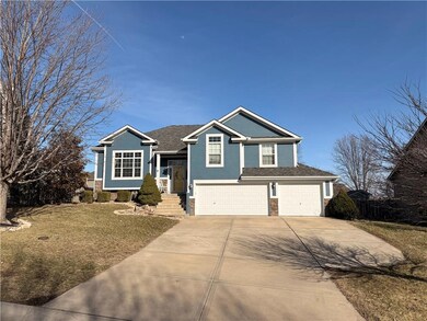 1303 Stone Ln, Lansing, KS 66043 - photo 2