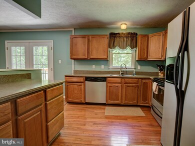 234 Thwaite Ln, Winchester, VA 22603 - photo 5