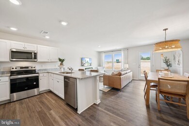 248 Camden Dr, Waynesboro, VA 22980 - photo 4