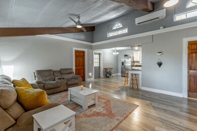 449 West Watts Road HD-18