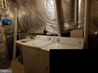 7003 Flag Harbor Dr, District Heights, MD 20747 - photo 5