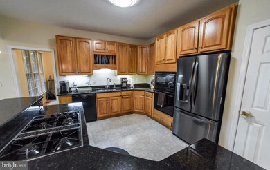 23080 Barberry Ln, California, MD 20619 - photo 5