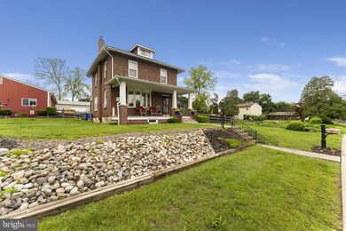 2313 Berkley Rd, Reading, PA 19605 - photo 3