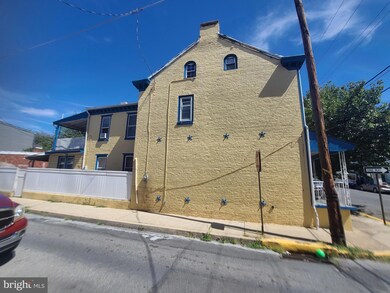 1025 Elm St, Reading, PA 19604 - photo 3