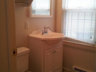 241 Hurley St unit 5, Cambridge, MA 02141 - photo 4