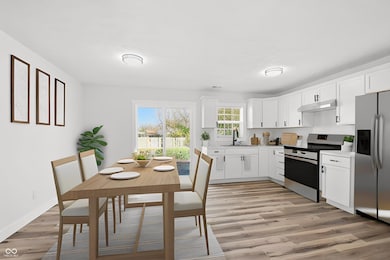 5526 Epperson Ct, Indianapolis, IN 46221 - photo 3