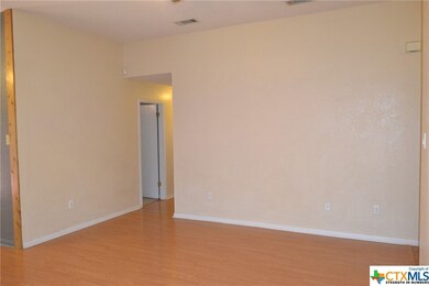 307 Wagontrain Cir, Copperas Cove, TX 76522 - photo 6