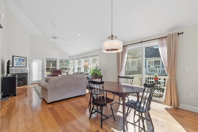 110 Hawthorne Village Rd unit U411, Nashua, NH 03062 - photo 6