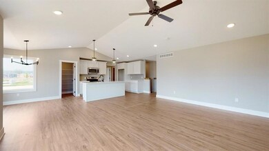 9644 NW 82nd Ave, Johnston, IA 50131 - photo 4