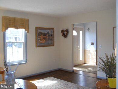 15205 Peachstone Dr, Silver Spring, MD 20905 - photo 5