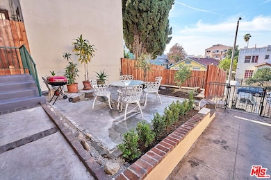 826 S Park View St unit 3, Los Angeles, CA 90057 - photo 7