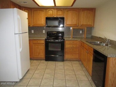 752 E Glade Ave, Mesa, AZ 85204 - photo 3