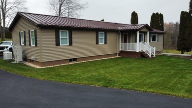 1103 Beechtree Rd, Falls Creek, PA 15840 - photo 5