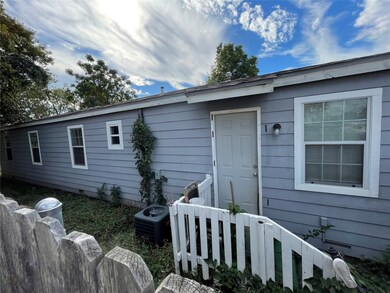 5704 Pickfair Cir, Dallas, TX 75235 - photo 7