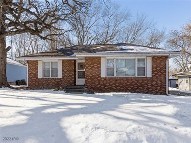 4124 Lower Beaver Rd, Des Moines, IA 50310 - photo 6
