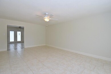 20x13 Living Room - Tile floors, ceiling fan light