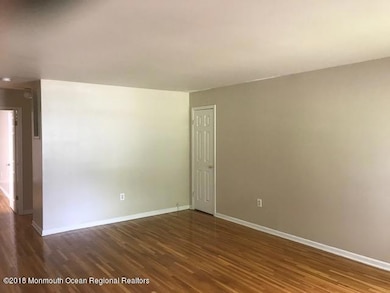 27 Center St unit 29, Matawan, NJ 07747 - photo 5