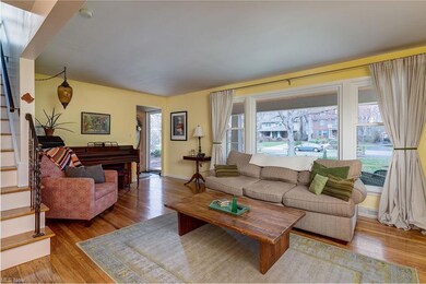 1544 Compton Rd, Cleveland, OH 44118 - photo 4