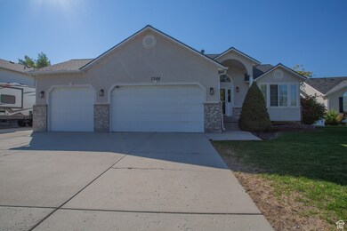 7288 Comet Hill Cir, West Jordan, UT 84081 - photo 2