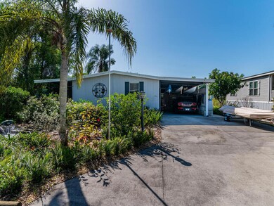 100 Grassy Key Ln Naples FL 34114 USA-00