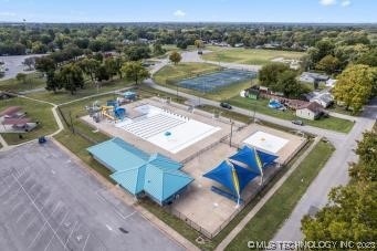 Community pool