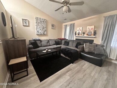 Living Room (3)
