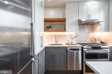 2801 Adams Mill Rd NW unit 406, Washington, DC 20009 - photo 6