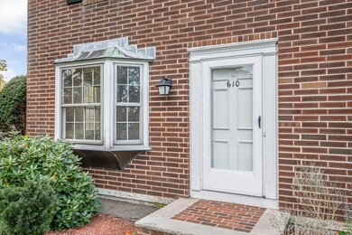 610 Chickering Rd, North Andover, MA 01845 - photo 2