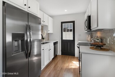 3 Jeffrey Ln, Albany, NY 12211 - photo 7