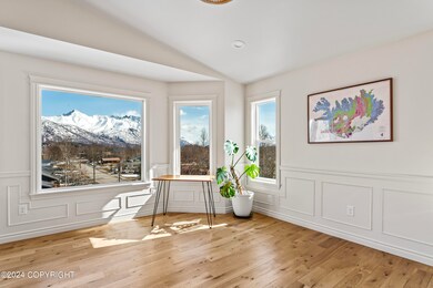 38 - 213 E Eagle Ave