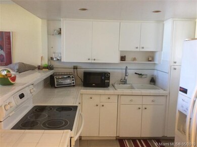 Byron Gardens Condominium unit 206, Miami Beach, FL 33141 - photo 6