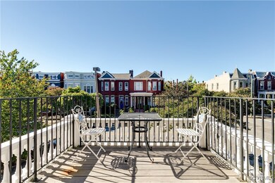 2nd floor shared balcony