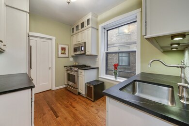 2912 N Pine Grove Ave unit 1, Chicago, IL 60657 - photo 5