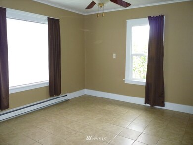 unlisted-address, Longview, WA 98632 - photo 7