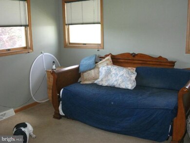 341 Cosell Dr, Chambersburg, PA 17201 - photo 6