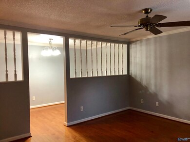 337 Chateau Dr SW, Huntsville, AL 35801 - photo 4