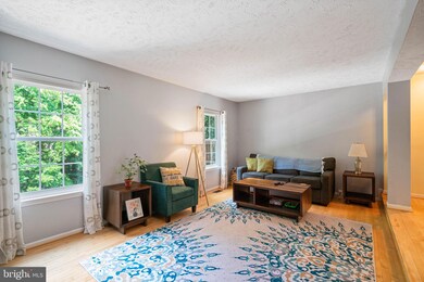 1599 Autumn Ridge Cir, Reston, VA 20194 - photo 4