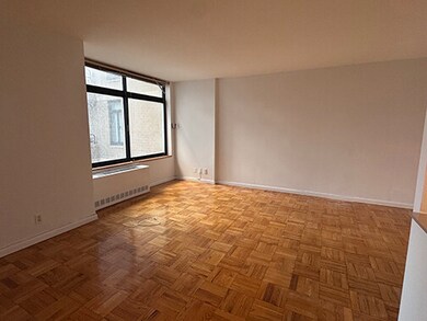 The Kingsley unit 1208, New York, NY 10021 - photo 3