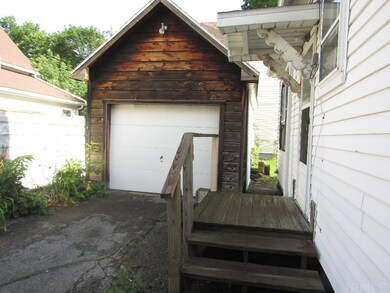 218 N Fisher St, Wabash, IN 46992 - photo 4