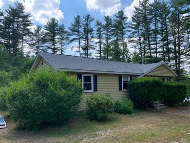 115 Chase Rd, Londonderry, NH 03053 - photo 2