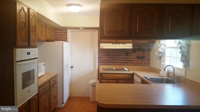 12010 Tweed Ln, Bowie, MD 20715 - photo 3